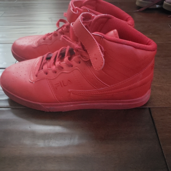 Red Filas - Picture 2 of 6